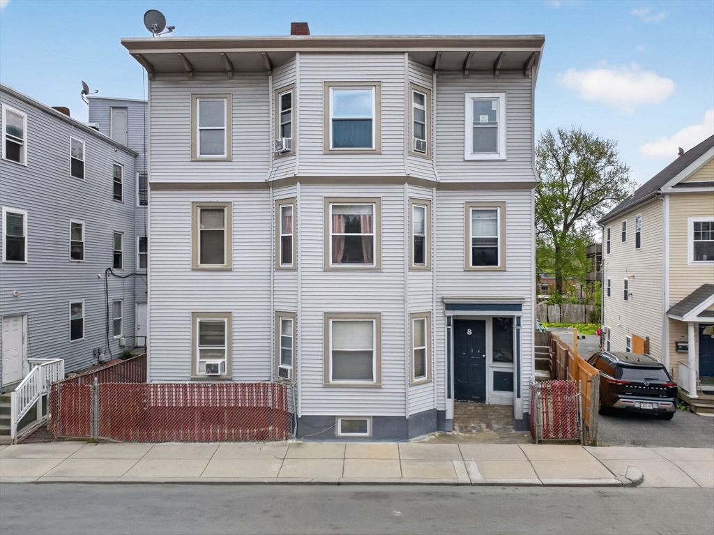 8 Torrey St