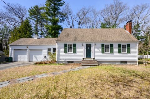 8 Pioneer Road Hingham MA 02043