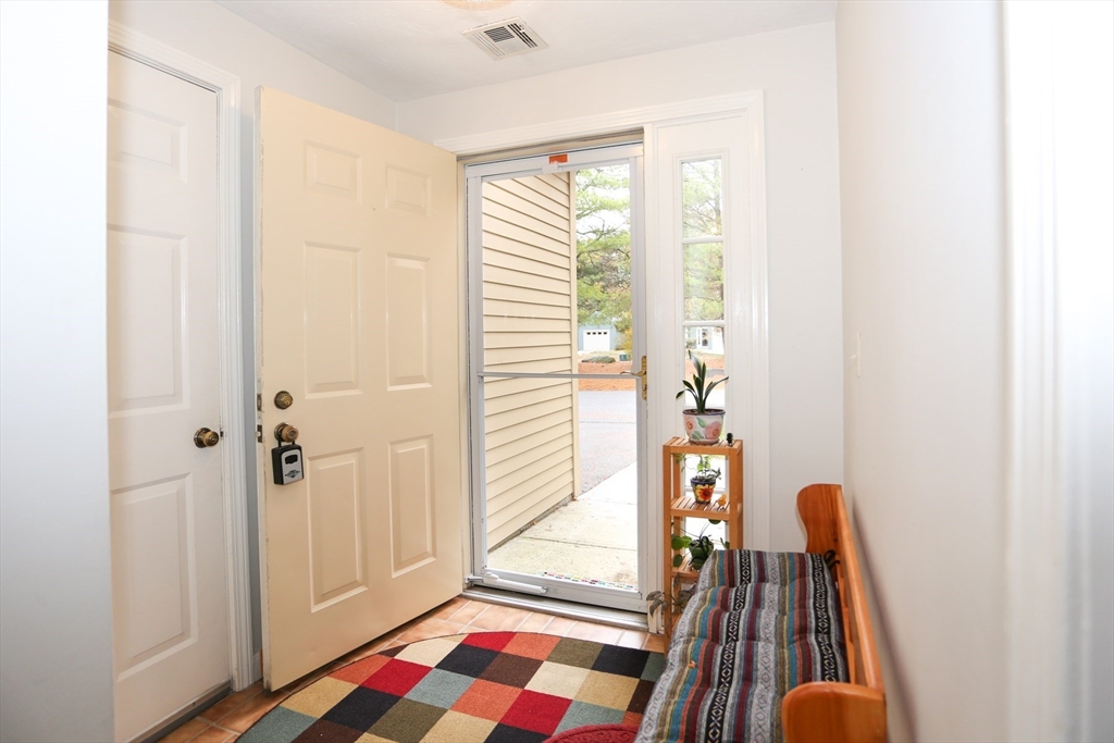 103 Ridgefield Cir B