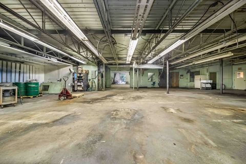 263-265 Oak St Pembroke MA 02359