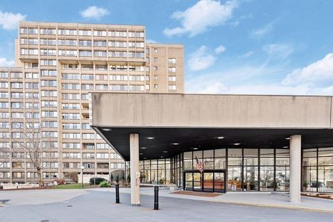 Photo of 250 Hammond Pond Parkway #1403N, Newton, MA 02467 (MLS # 73475335)