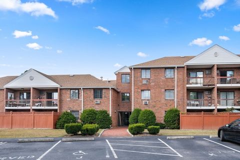 655 Saw Mill Brook Pkwy 11 Newton MA 02459