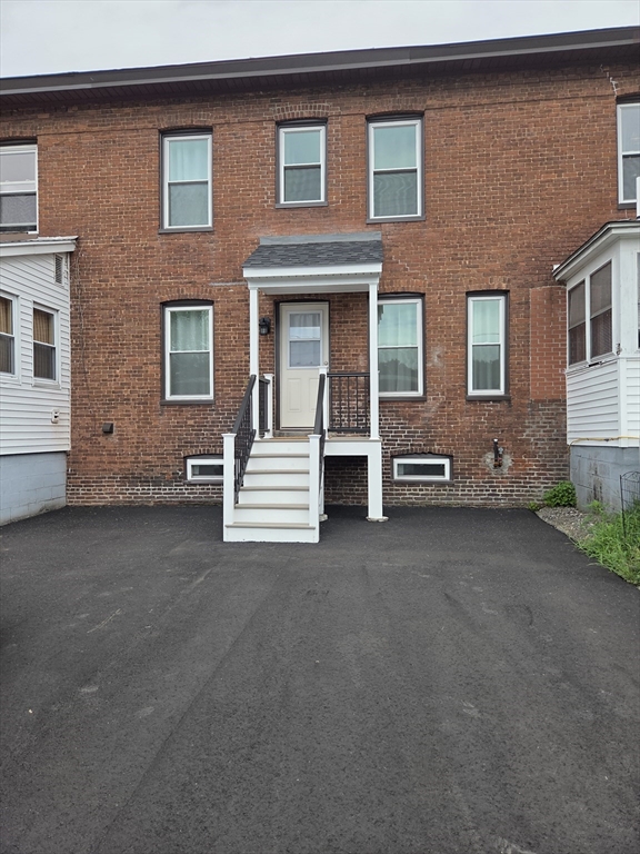 Click for 2273 Main St, Warren, MA slideshow