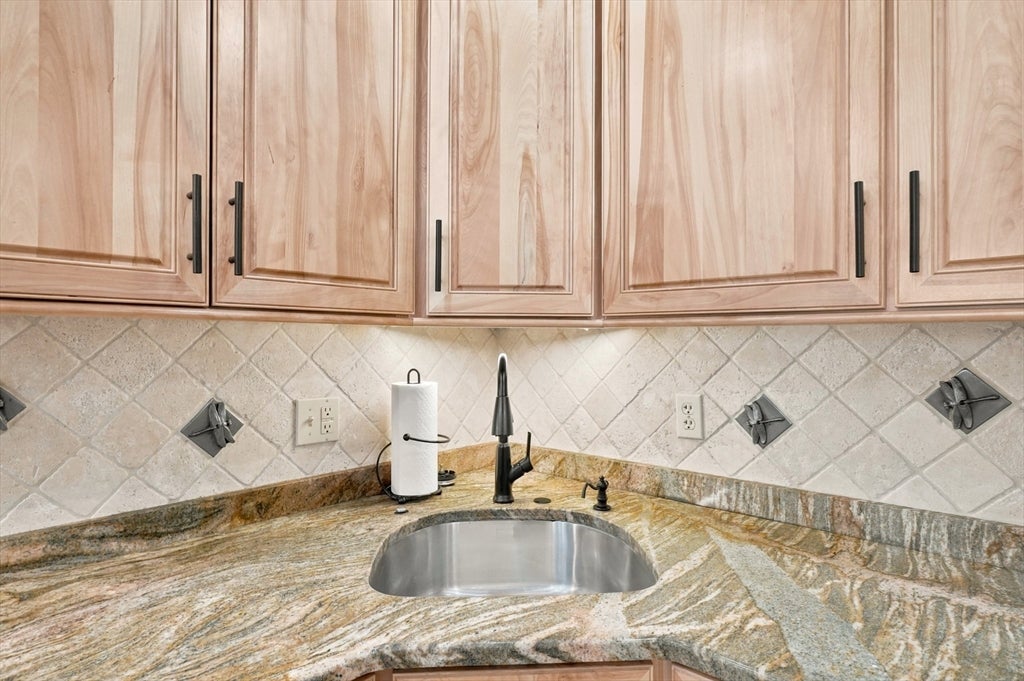 1002 Pine Brook Dr #20, Peabody, MA, 1002 Pine Brook Dr #20, Peabody, MA Photo #9