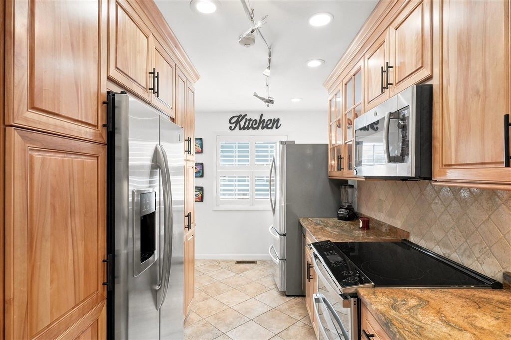 1002 Pine Brook Dr #20, Peabody, MA, 1002 Pine Brook Dr #20, Peabody, MA Photo #8
