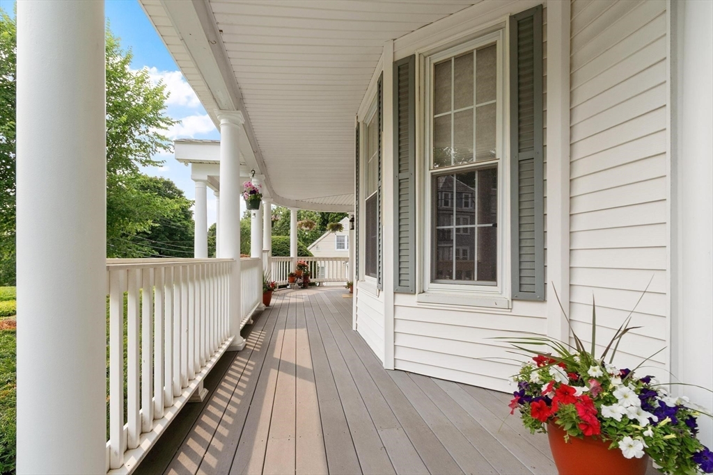 125 Walnut St