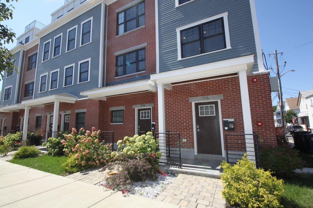 Click for 108 Main St #108, Everett, MA slideshow
