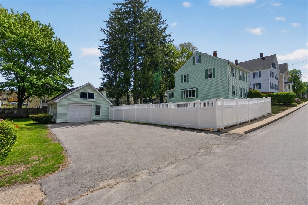 7 East Greenwood St, Amesbury, MA Photo #8