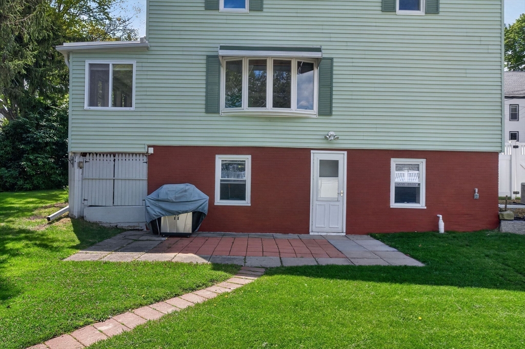 7 East Greenwood St, Amesbury, MA Photo #7