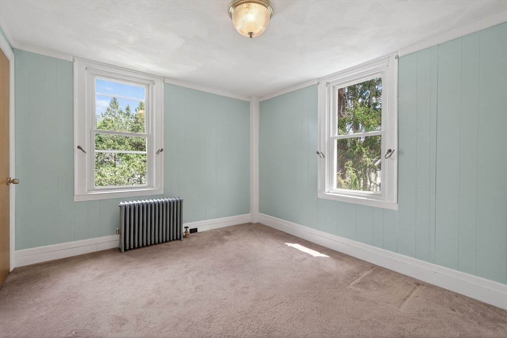 7 East Greenwood St, Amesbury, MA Photo #37