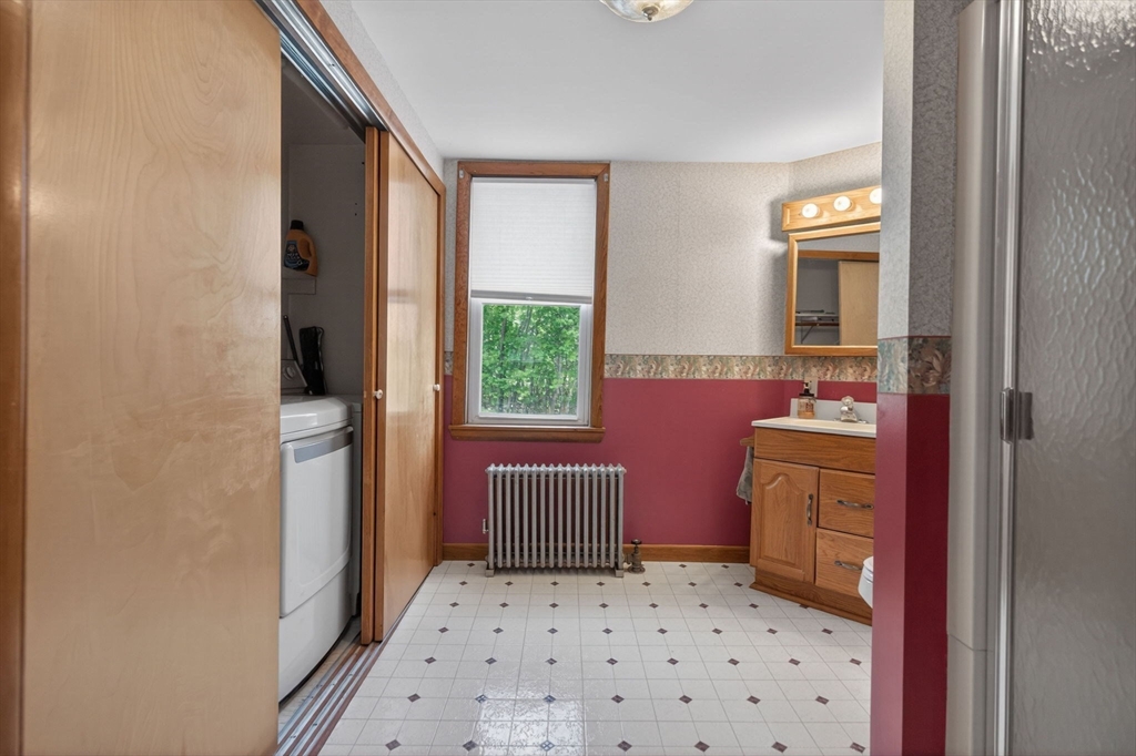 7 East Greenwood St, Amesbury, MA Photo #26