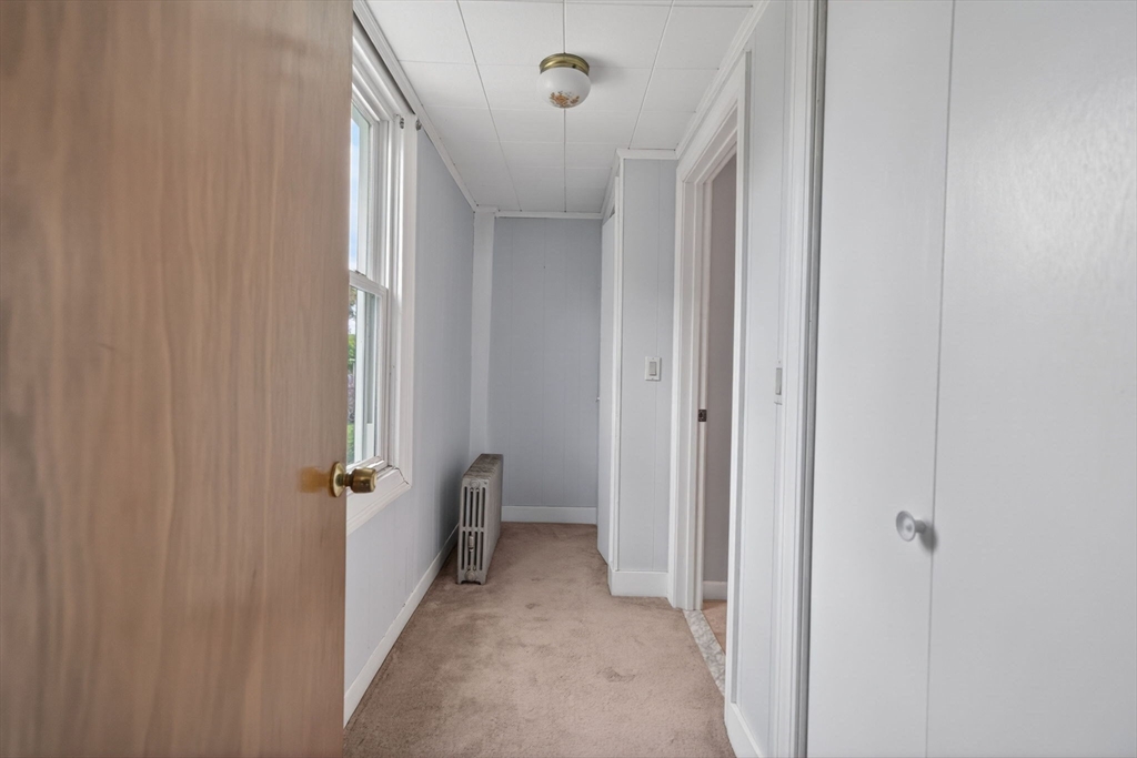 7 East Greenwood St, Amesbury, MA Photo #33