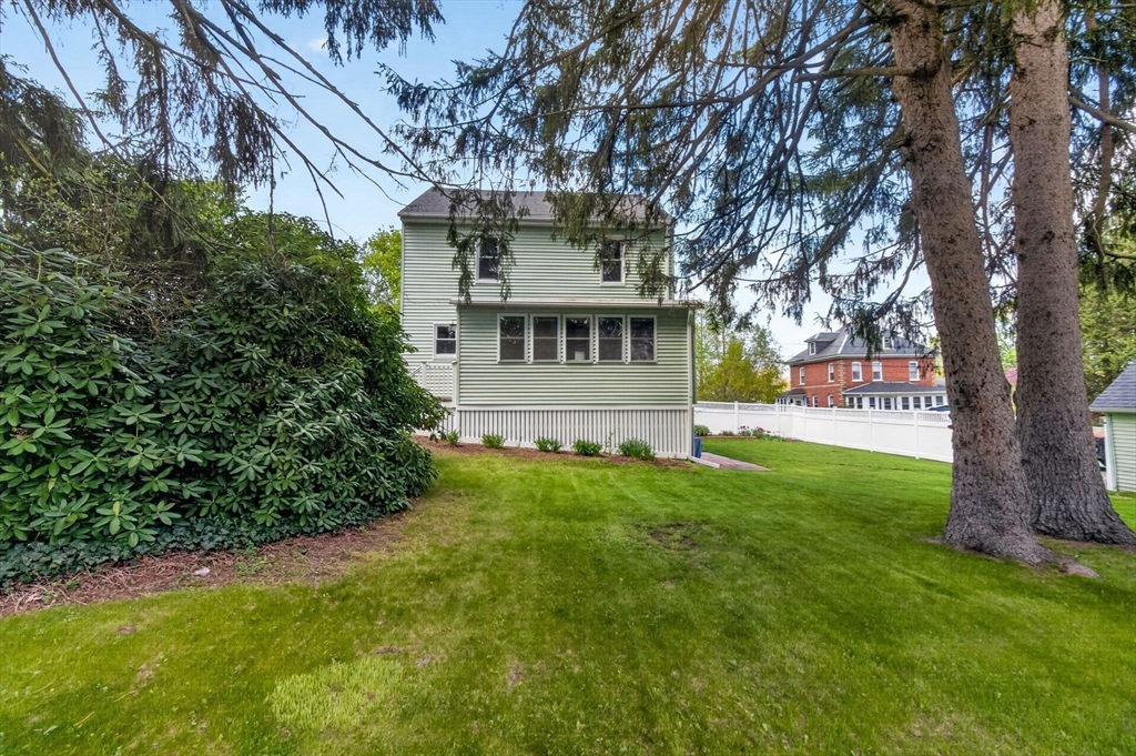 7 East Greenwood St, Amesbury, MA Photo #4