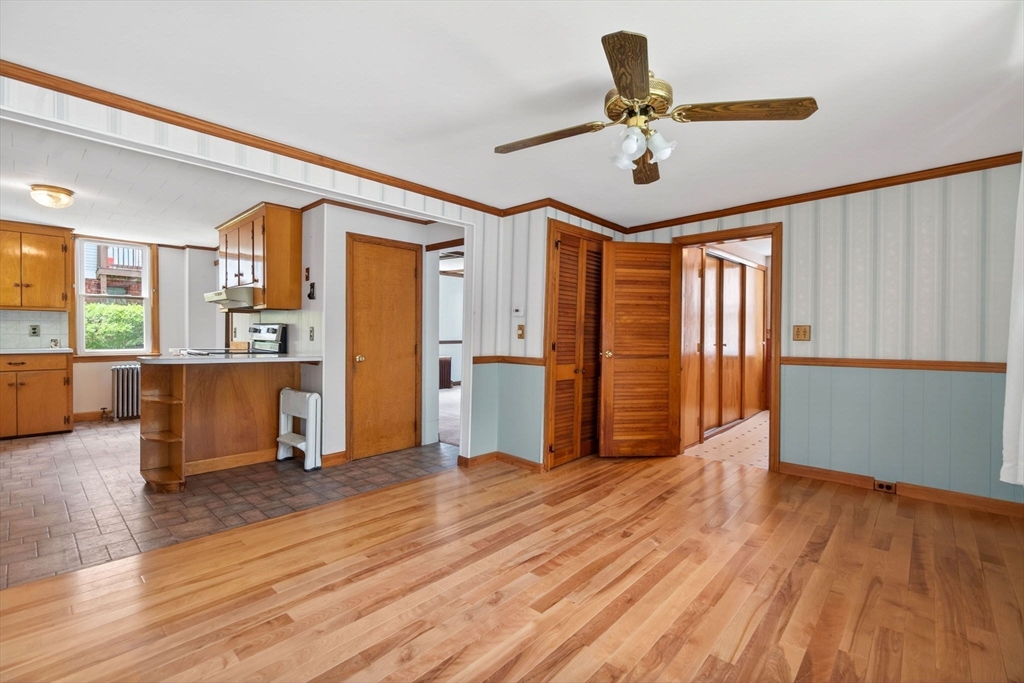 7 East Greenwood St, Amesbury, MA Photo #19