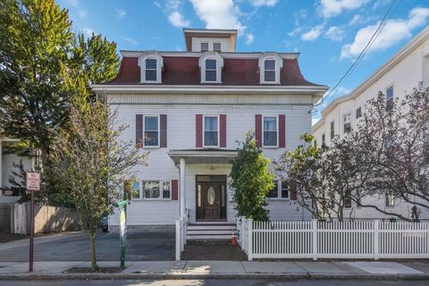 Photo of 20 Rockland Ave #3, Malden, MA 02148 (MLS # 73442188)