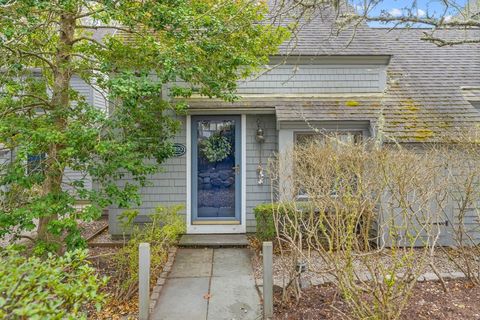 68 Mid-Iron Way 7530 Mashpee MA 02649