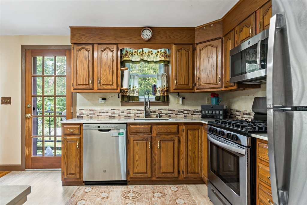 647 Rebecca Rd