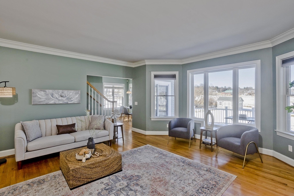 5 Pondview Lane