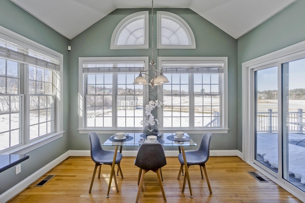 5 Pondview Lane