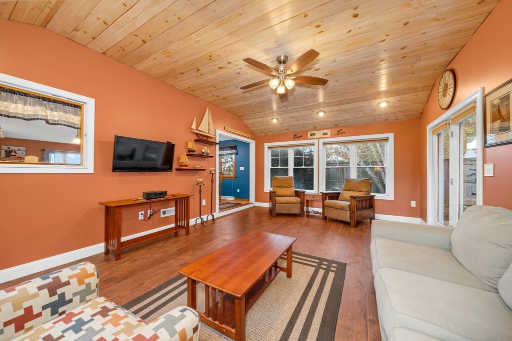 88 Whitehall Rd, Amesbury, MA Photo #25