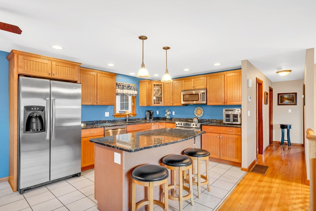 88 Whitehall Rd, Amesbury, MA Photo #15