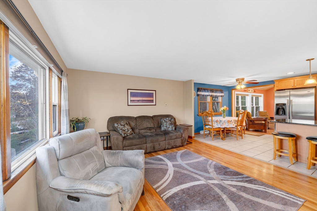 88 Whitehall Rd, Amesbury, MA Photo #10