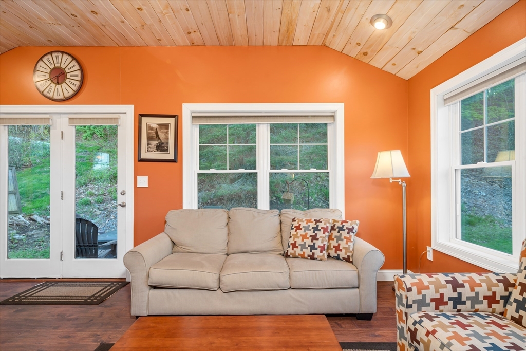 88 Whitehall Rd, Amesbury, MA Photo #28