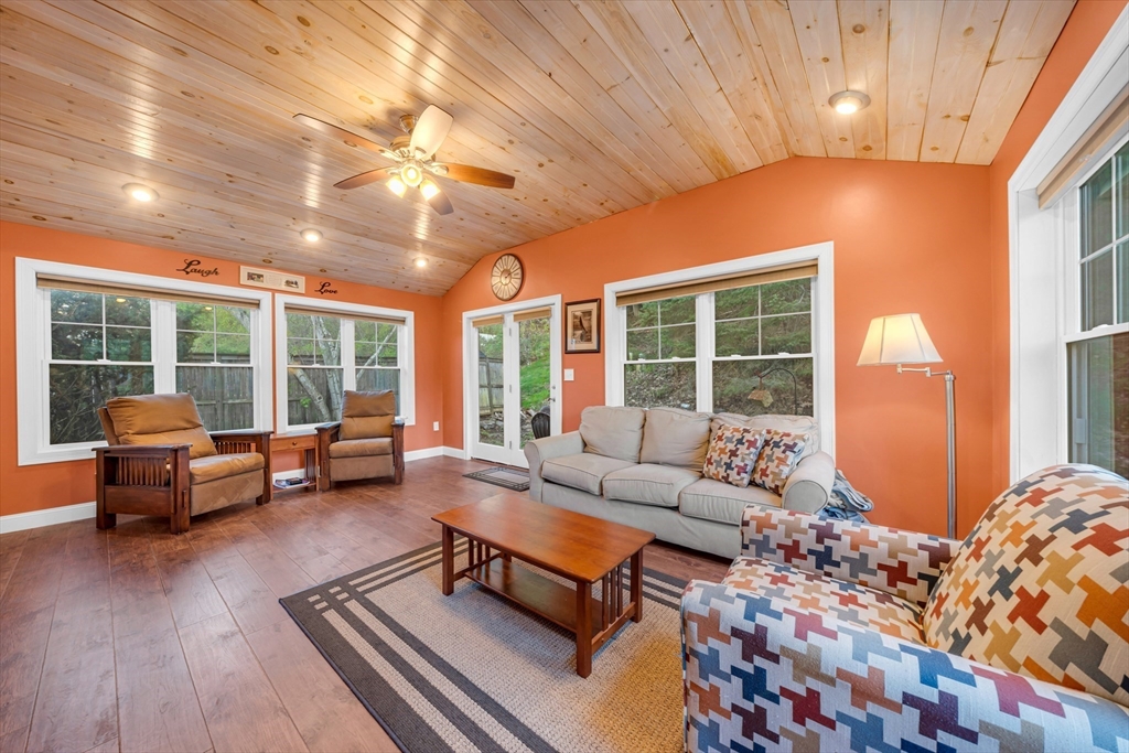 88 Whitehall Rd, Amesbury, MA Photo #24