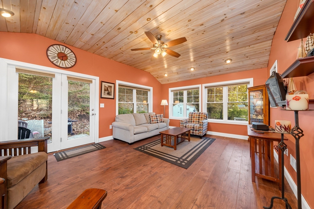 88 Whitehall Rd, Amesbury, MA Photo #22
