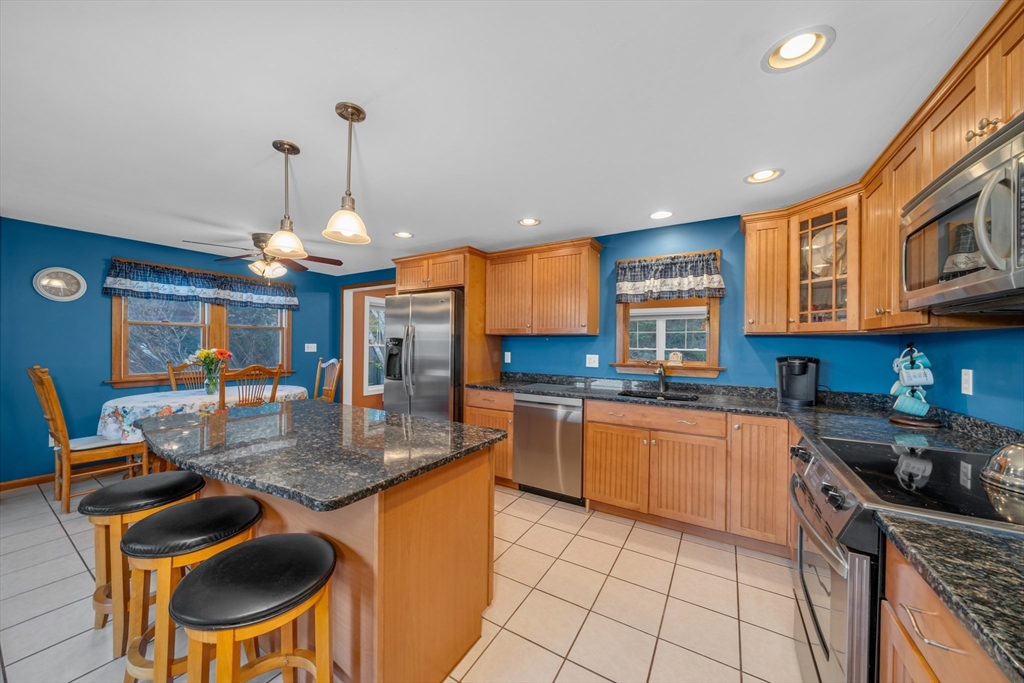 88 Whitehall Rd, Amesbury, MA Photo #16
