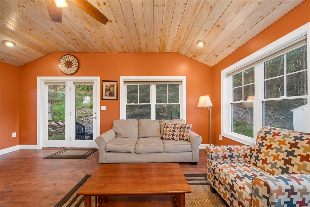 88 Whitehall Rd, Amesbury, MA Photo #27