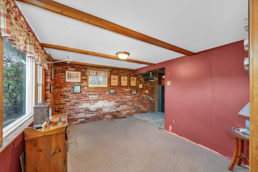 88 Whitehall Rd, Amesbury, MA Photo #37