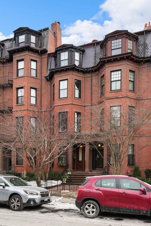 381 Beacon Street Boston MA 02116