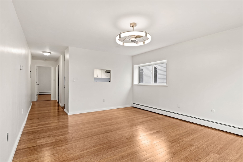 12 Inman St 25