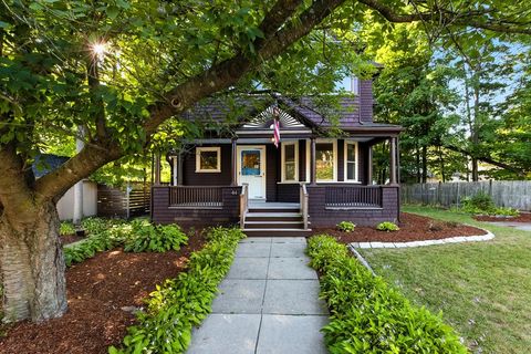 42-44 Judkins St Newton MA 02460