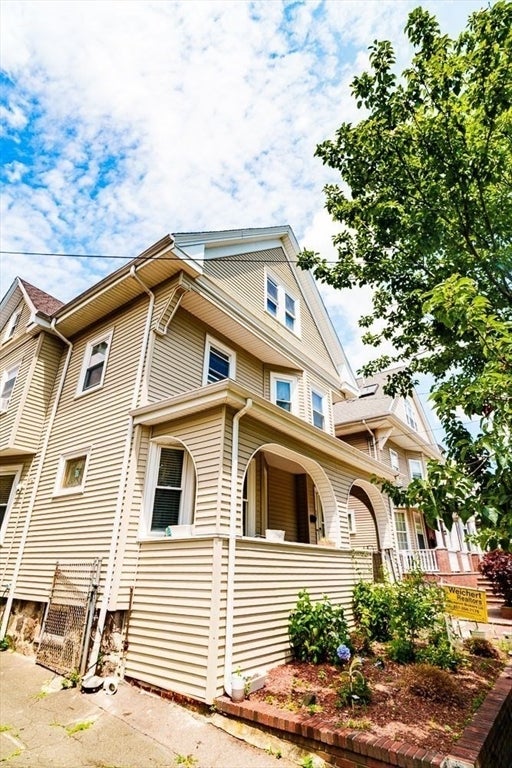 40 Baker Rd