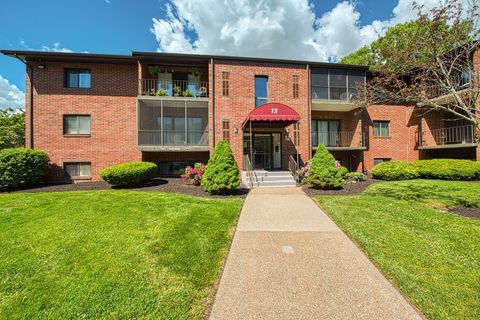 Photo of 221 Oak St #12-15, Brockton, MA 02301 (MLS # 73526884)