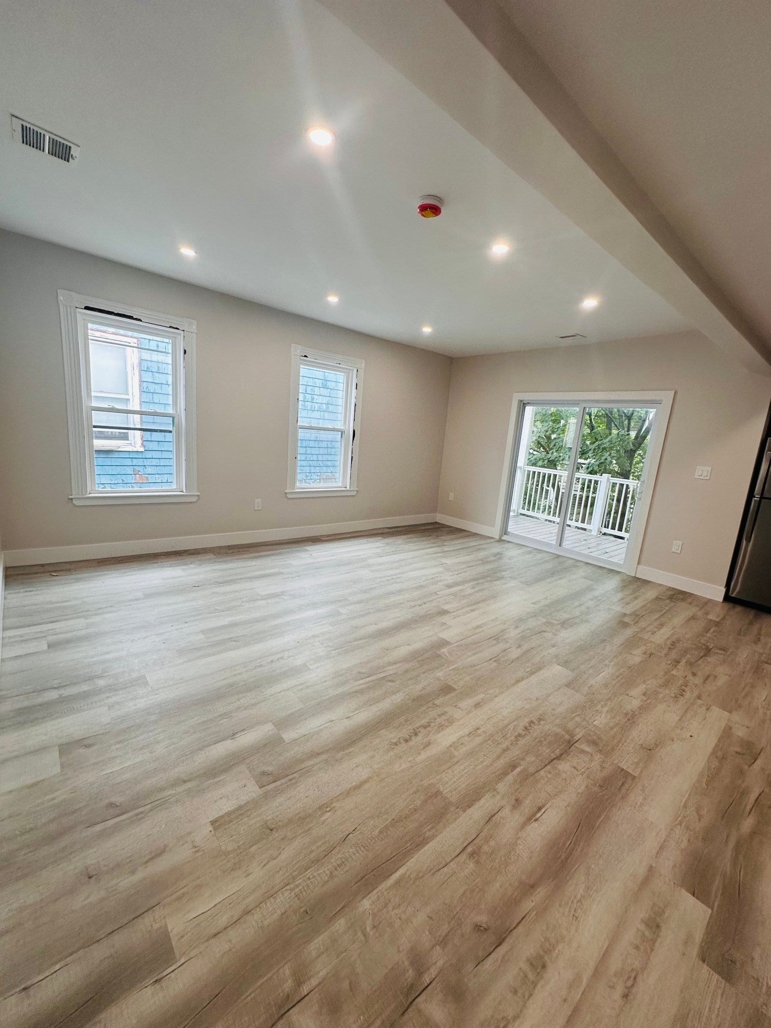 761 Columbia Road 3
