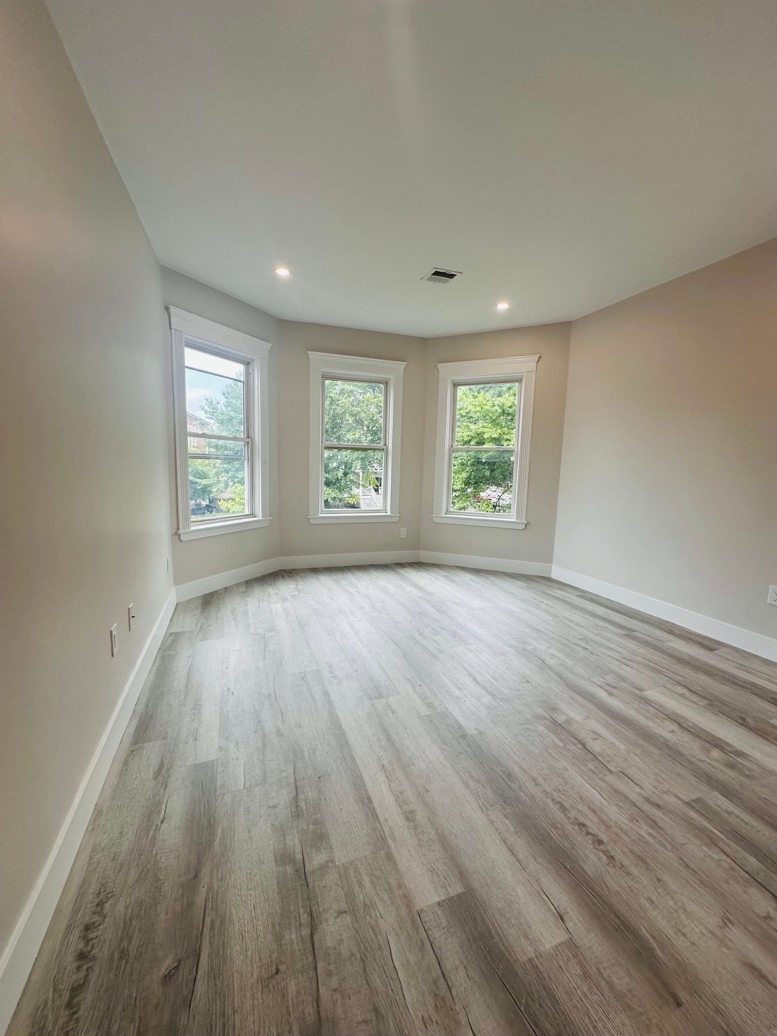 761 Columbia Road 3