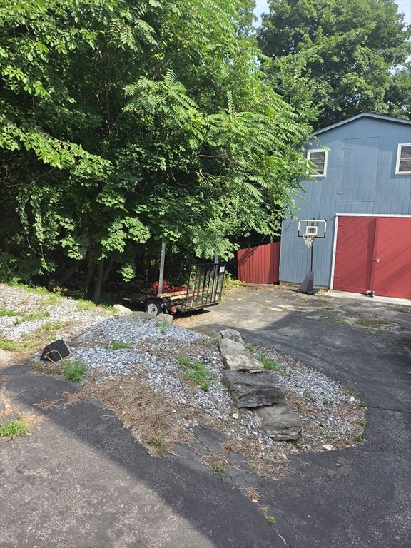 311 Main St
