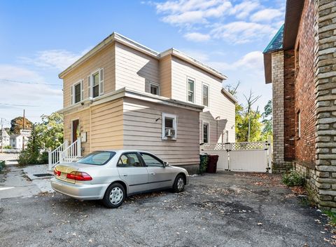 1081 Lawrence St Lowell MA 01852