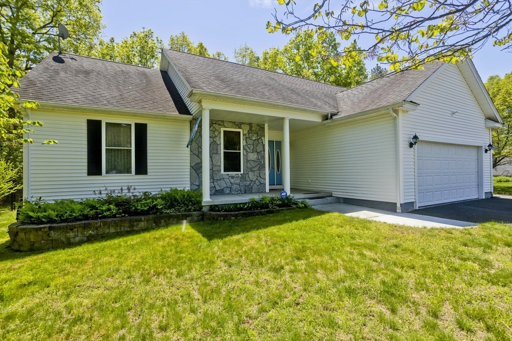 12 Camelot Ln