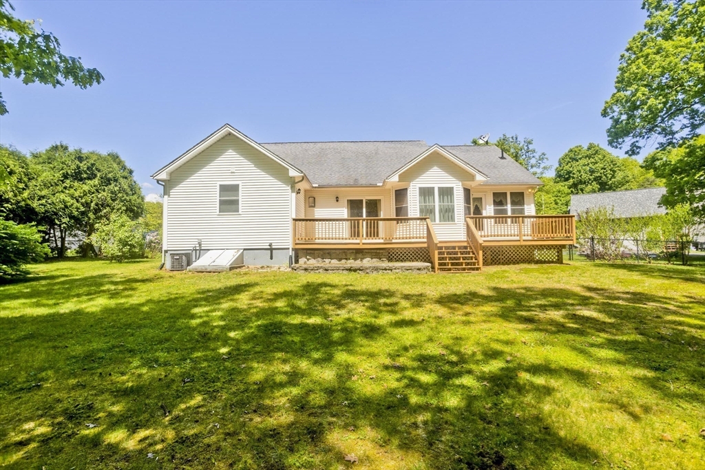 12 Camelot Ln