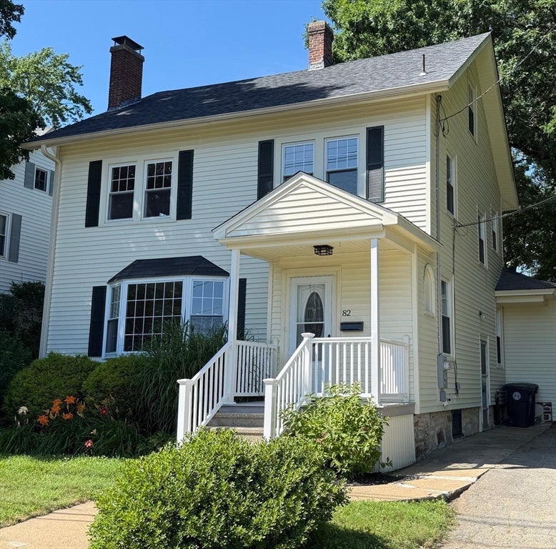 82 Hartwell St