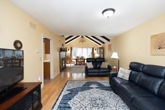 38 Bentwood Dr 38