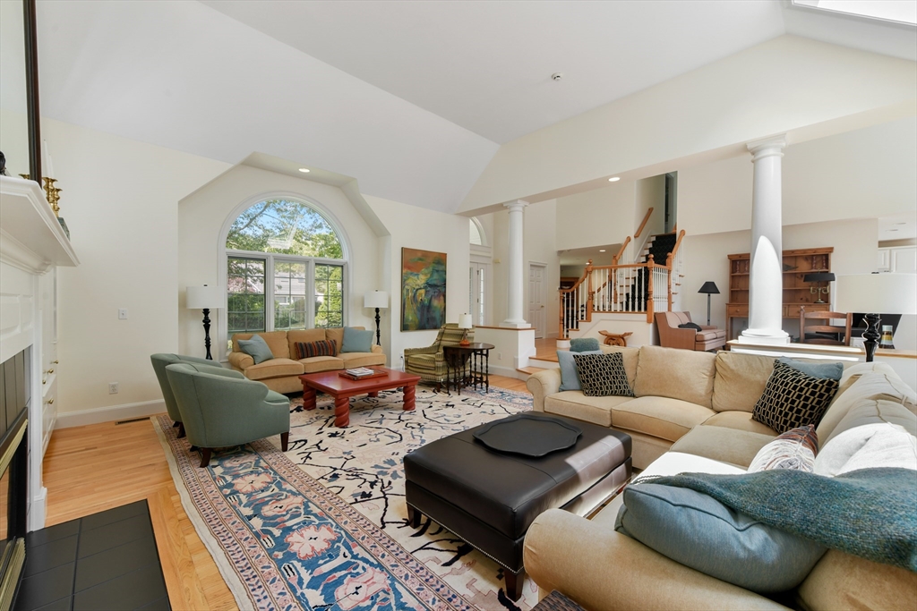 Barnstable, Massachusetts 02648, United States, 4 Bedrooms Bedrooms, ,3 BathroomsBathrooms,Residential,Pending,179780