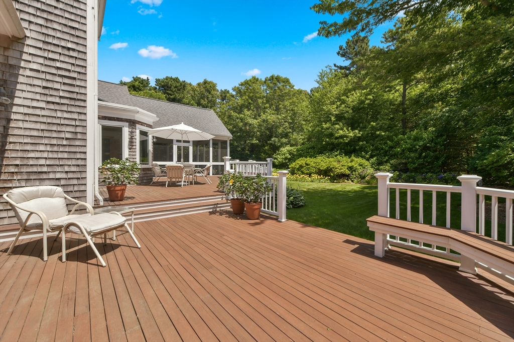 Barnstable, Massachusetts 02648, United States, 4 Bedrooms Bedrooms, ,3 BathroomsBathrooms,Residential,Pending,179780