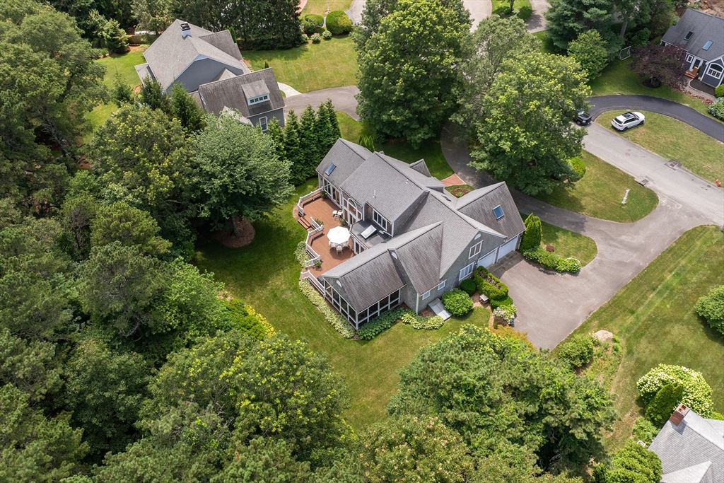 Barnstable, Massachusetts 02648, United States, 4 Bedrooms Bedrooms, ,3 BathroomsBathrooms,Residential,Pending,179780