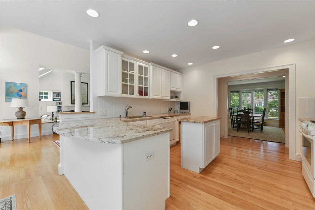 Barnstable, Massachusetts 02648, United States, 4 Bedrooms Bedrooms, ,3 BathroomsBathrooms,Residential,Pending,179780