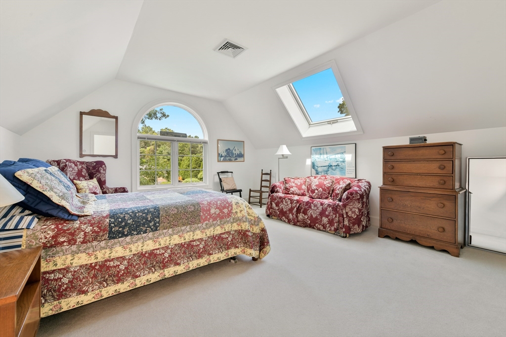 Barnstable, Massachusetts 02648, United States, 4 Bedrooms Bedrooms, ,3 BathroomsBathrooms,Residential,Pending,179780